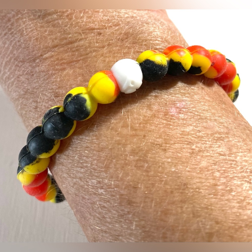 LOKAI Red/Yellow/Black Atlanta Hawks NBA Game Day Bangle Bracelet Y2K Streetwear - Picture 4 of 5